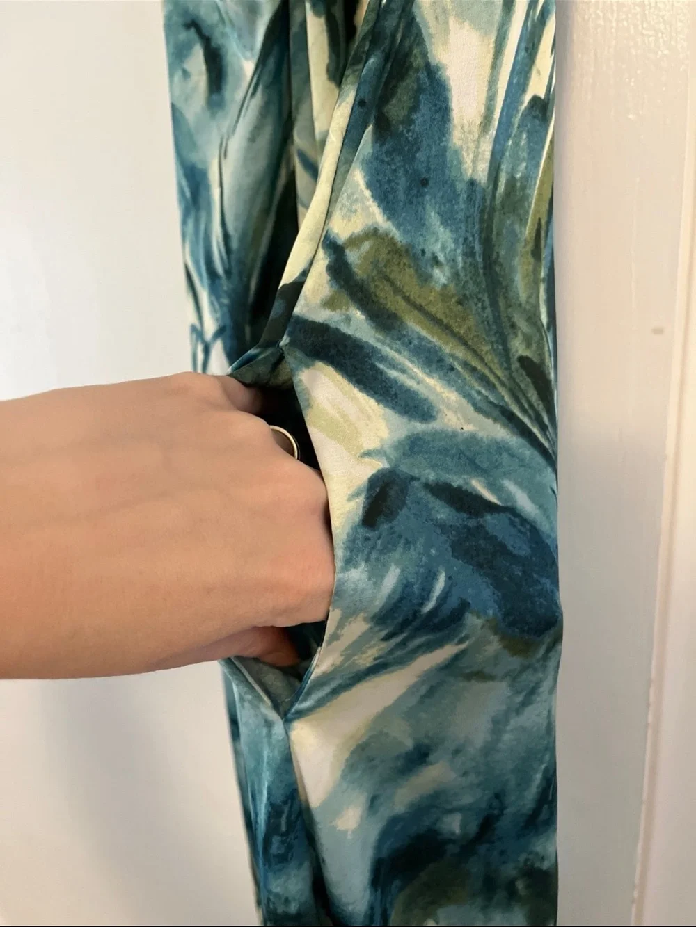 Nicole Miller Teal & Blue Printed Satin Camisole Maxi Dress NWOT - Picture 5 of 6